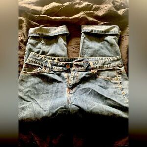 Tapa Jean Capris
